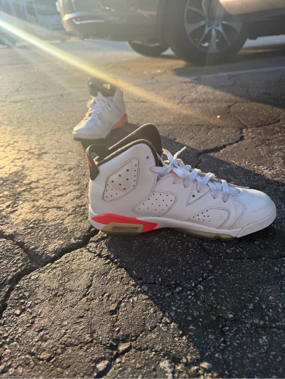 Nike Air Jordan 6 Retro White Infrared Youth 7Y Men’s 7 Shoes